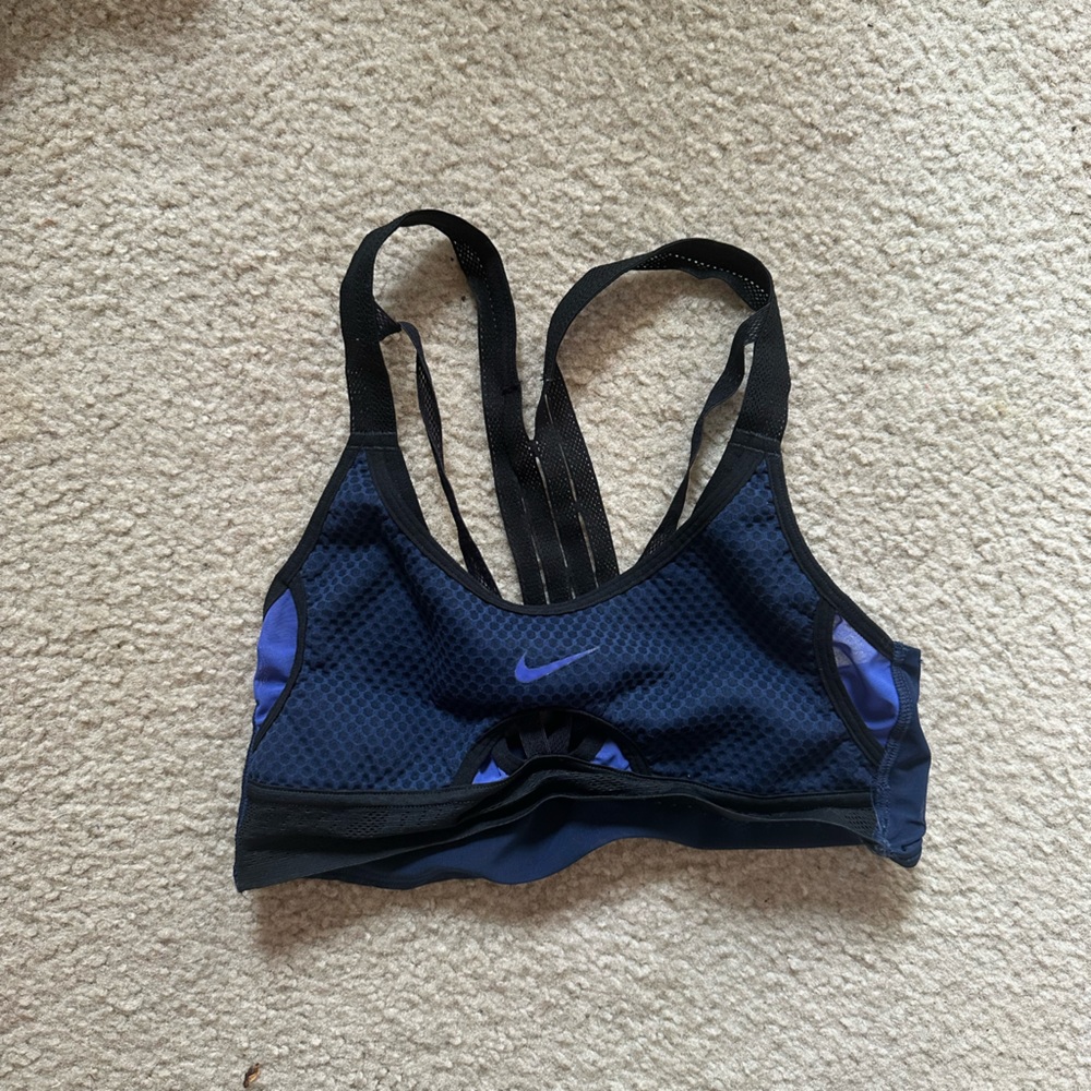 Nike sports bra